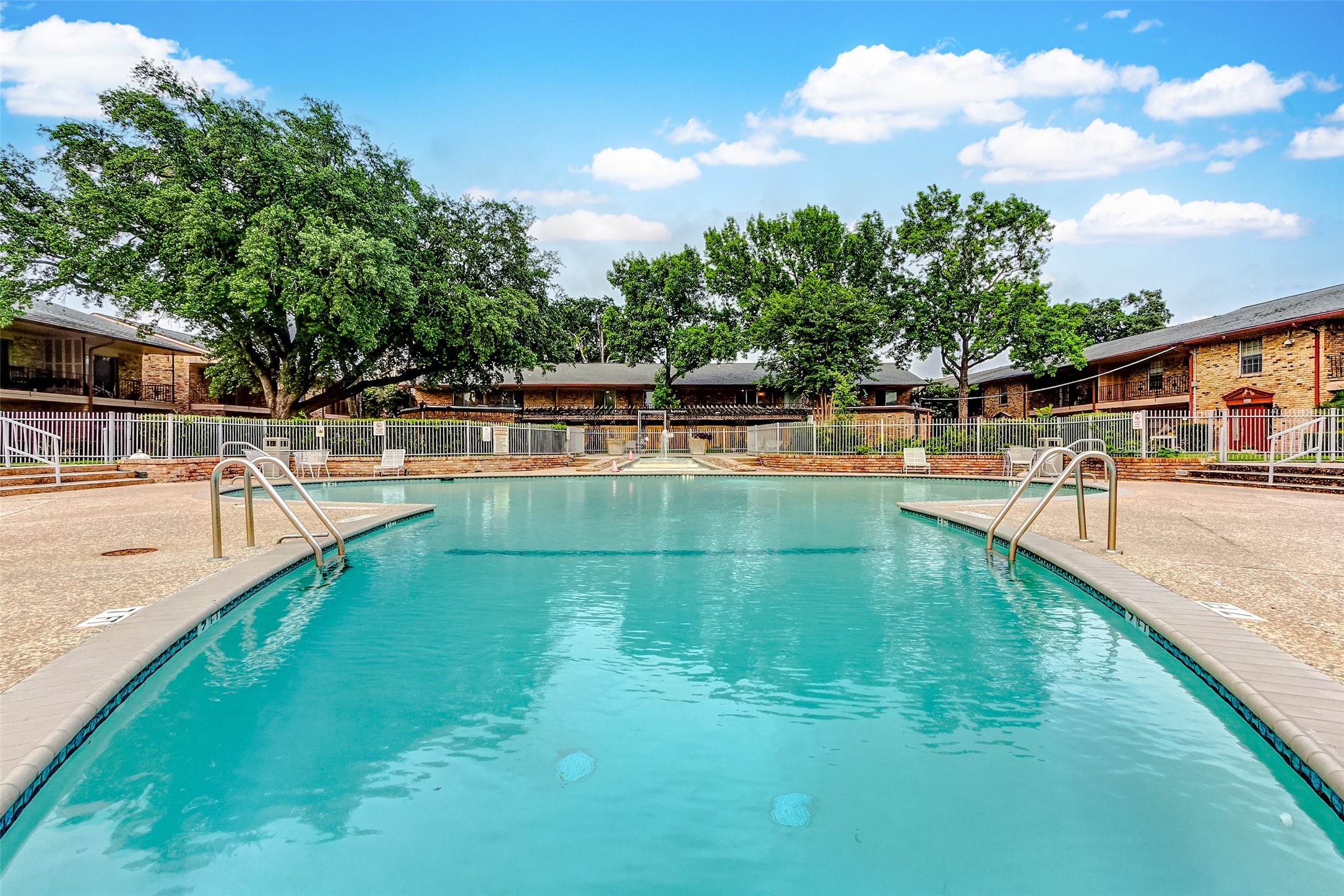 7600 Burgoyne Road, Unit 159 Houston, TX 77063 - Photo 37 of 40 Gallery Image 37