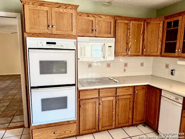 $210,000 | 16 Encino Loma, Beeville, TX 78102