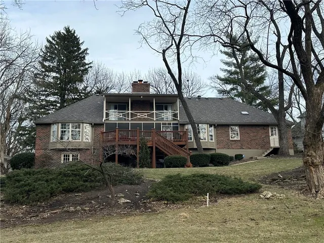 $700,000 | 12608 Cherokee Lane, Leawood, KS 66209