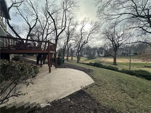 $700,000 | 12608 Cherokee Lane, Leawood, KS 66209