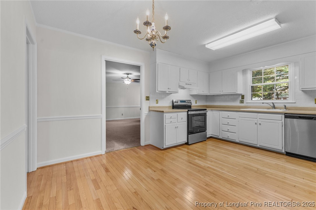 3659 Lake Forest Road Hope Mills, NC 28348 - Photo 14 of 49