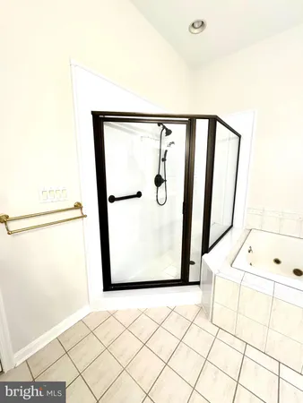 a picture of a bathroom