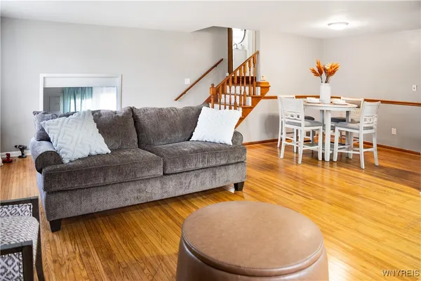 $3,000 | 193 Thistle Lea, Amherst, NY 14221