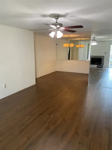 $1,000 | 9797 Leawood Boulevard, Unit 306, Houston, TX 77099