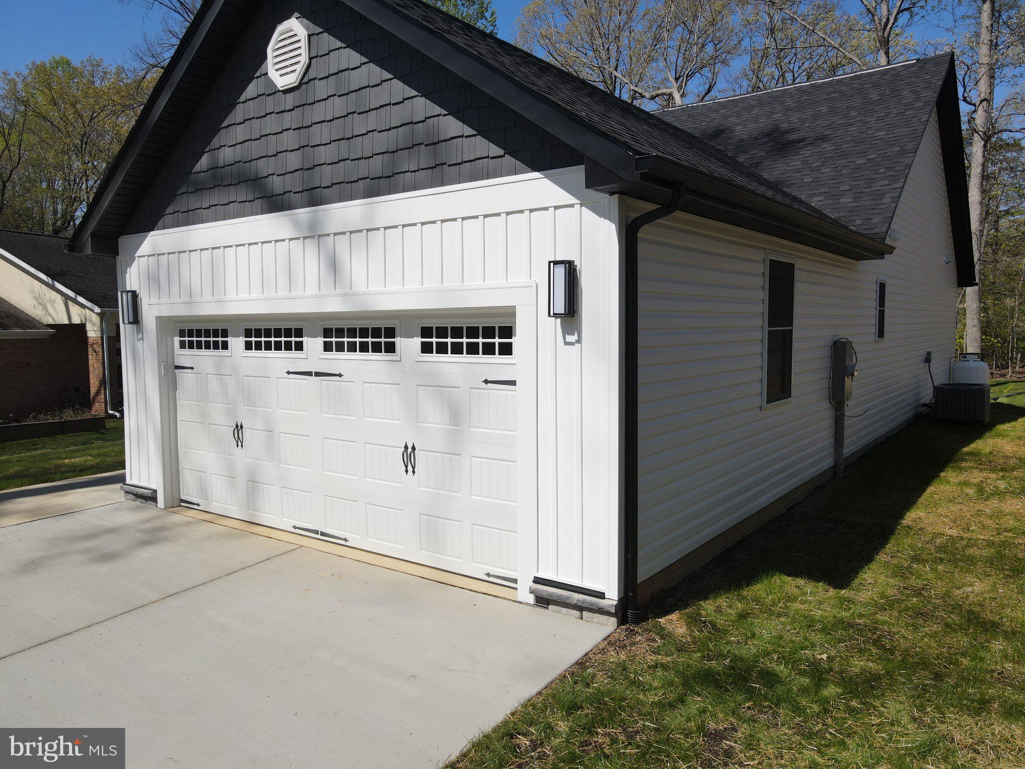 206 Saylers Creek Road Locust Grove, VA 22508 - Photo 18 of 49 a view of a garage