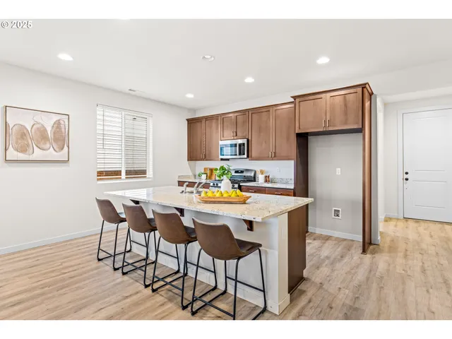 $575,000 | 1547 North River Alder Street, Canby, OR 97013