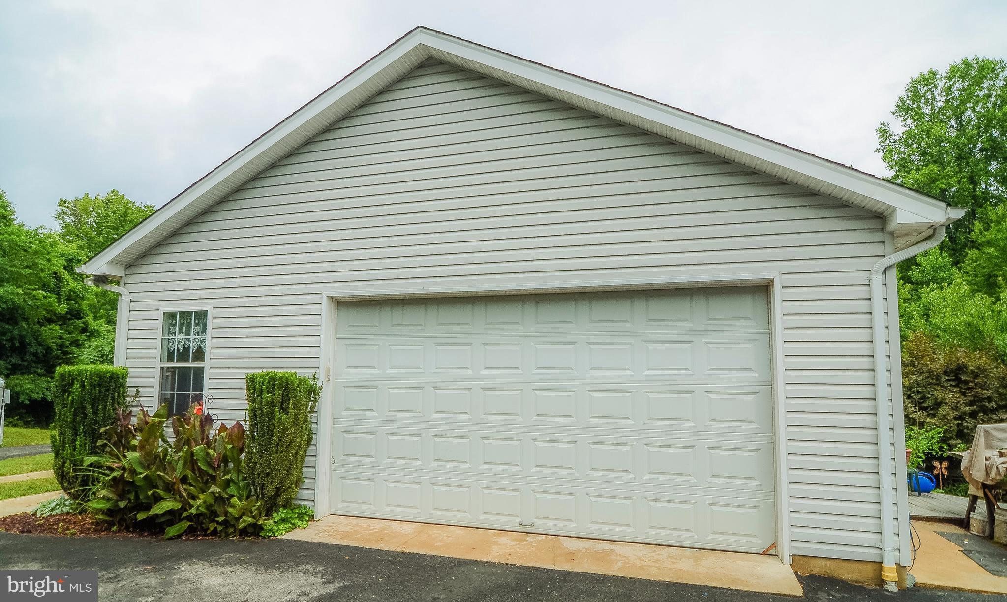 8425 Pushaw Station Road Owings, MD 20736 - Photo 20 of 30 Exterior (Rear)