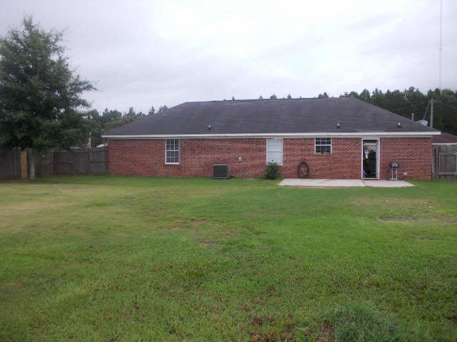 13241 Labradors Run Foley, AL 36535 - Photo 10 of 16 Back of House