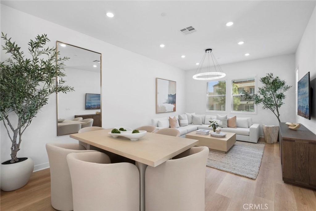 327 Baluster Irvine, CA 92618 - Photo 13 of 75