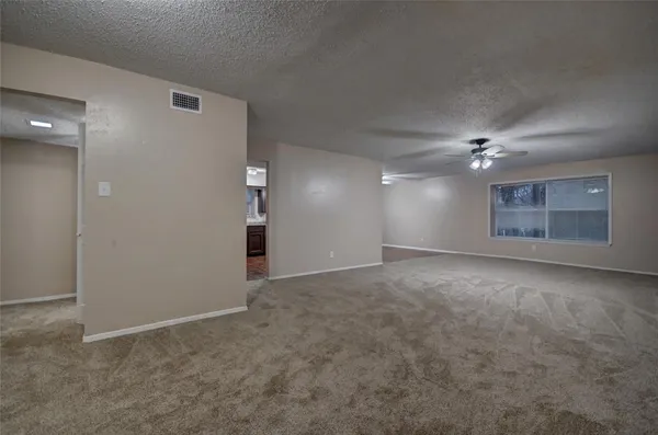 $1,650 | 3319 Crites Street, Unit 203, Richland Hills, TX 76118