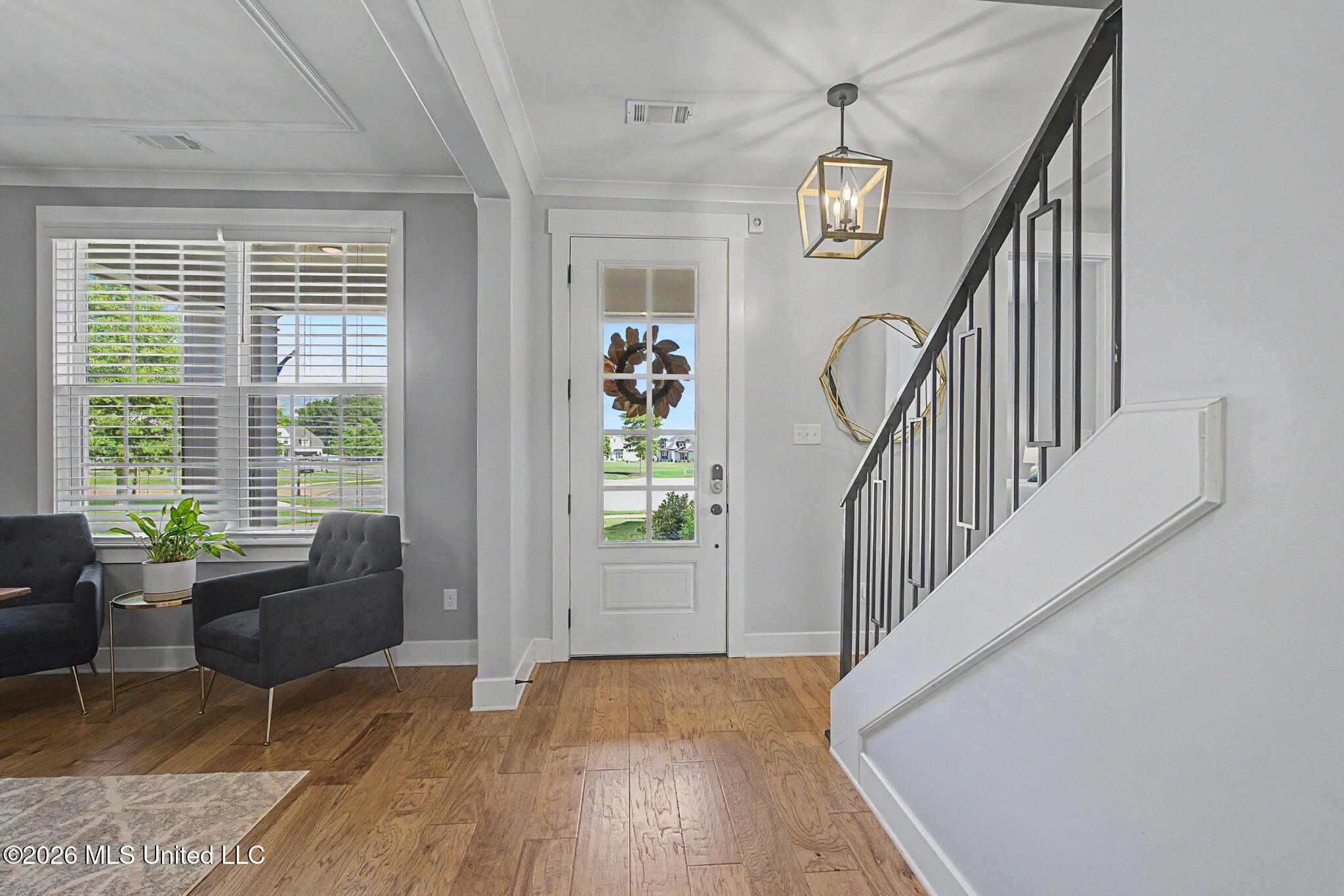 13910 Highlands Crest Loop Olive Branch, MS 38654 - Photo 11 of 58 Foyer