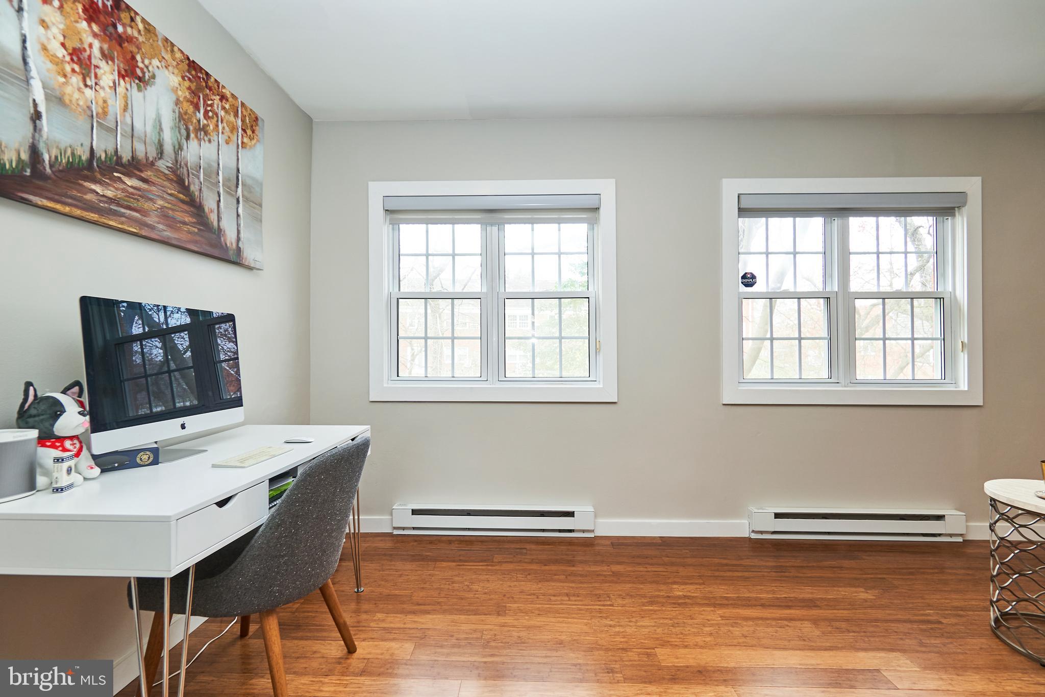 3642 Gunston Road Alexandria, VA 22302 - Photo 15 of 28 Natural light