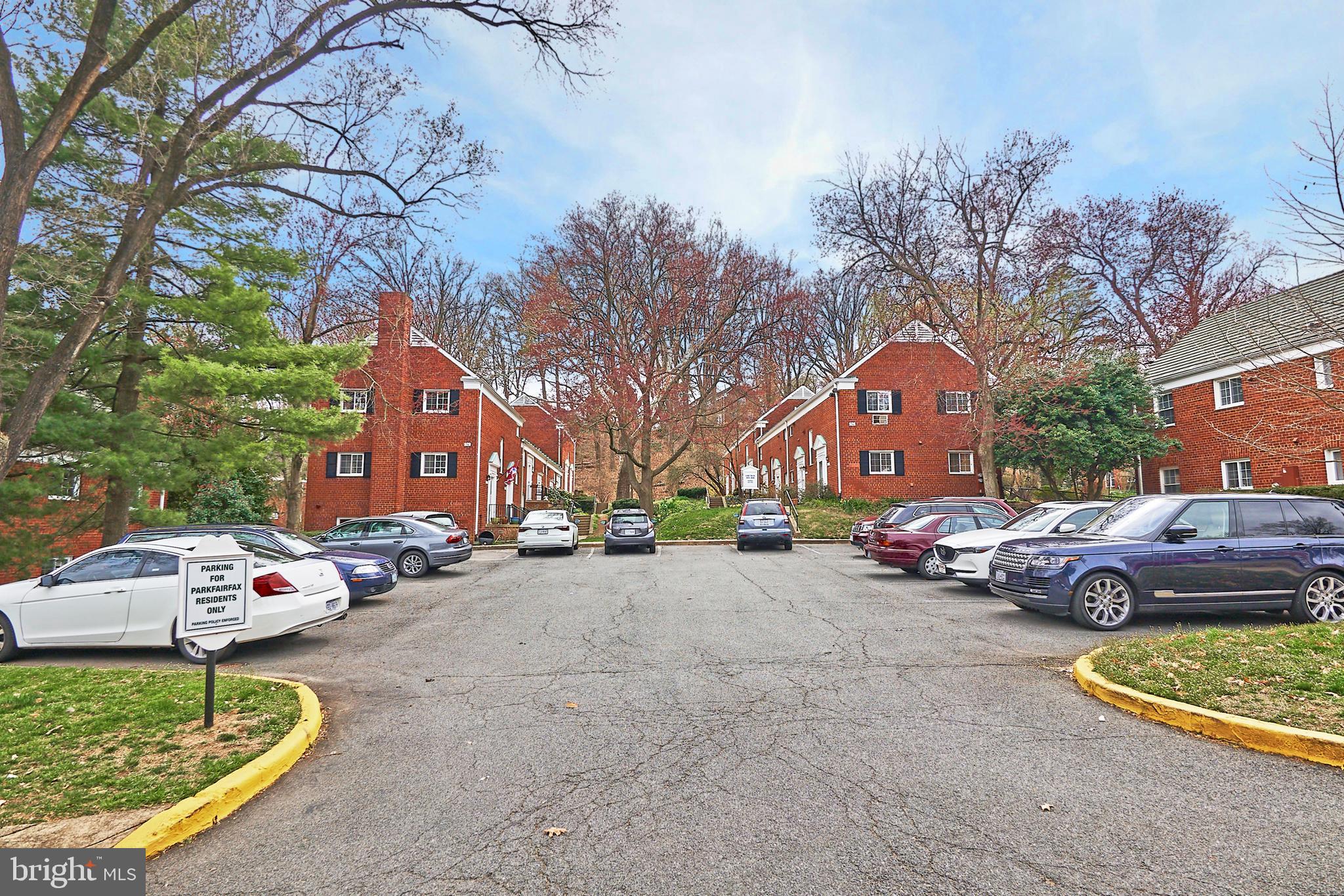 3642 Gunston Road Alexandria, VA 22302 - Photo 24 of 28 Permitted off-street parking