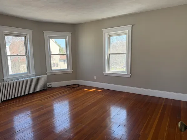 $2,799 | 21 St George Avenue, Unit 3, Norwood, MA 02062