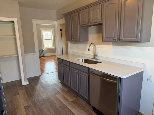 $2,799 | 21 St George Avenue, Unit 3, Norwood, MA 02062