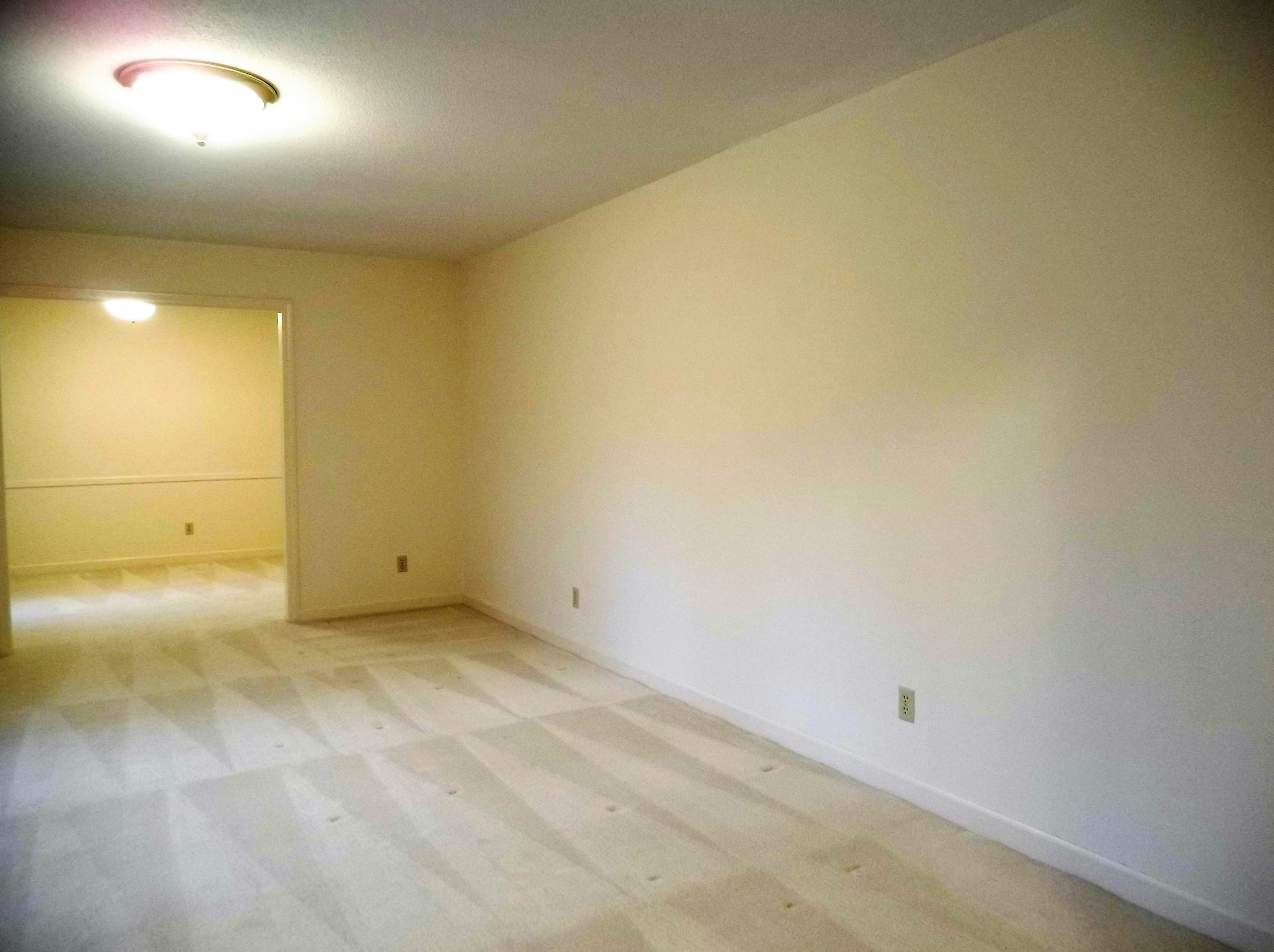 405 Hill Road Southern Pines, NC 28387 - Photo 8 of 35 Neutral colors, move in ready.