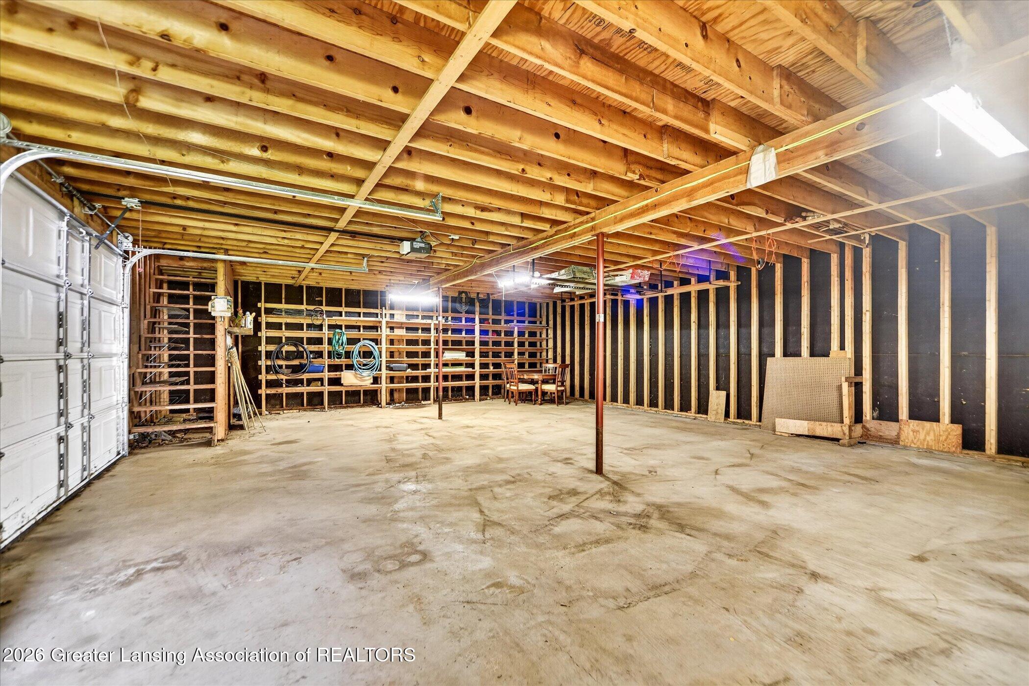 6015 South Stine Road Olivet, MI 49076 - Photo 26 of 34 26-6015-S-Stine-Charlotte-MI-48813-Windo