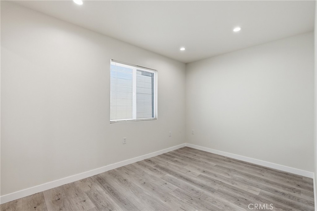 10012 Plainview Avenue Tujunga, CA 91042 - Photo 15 of 35