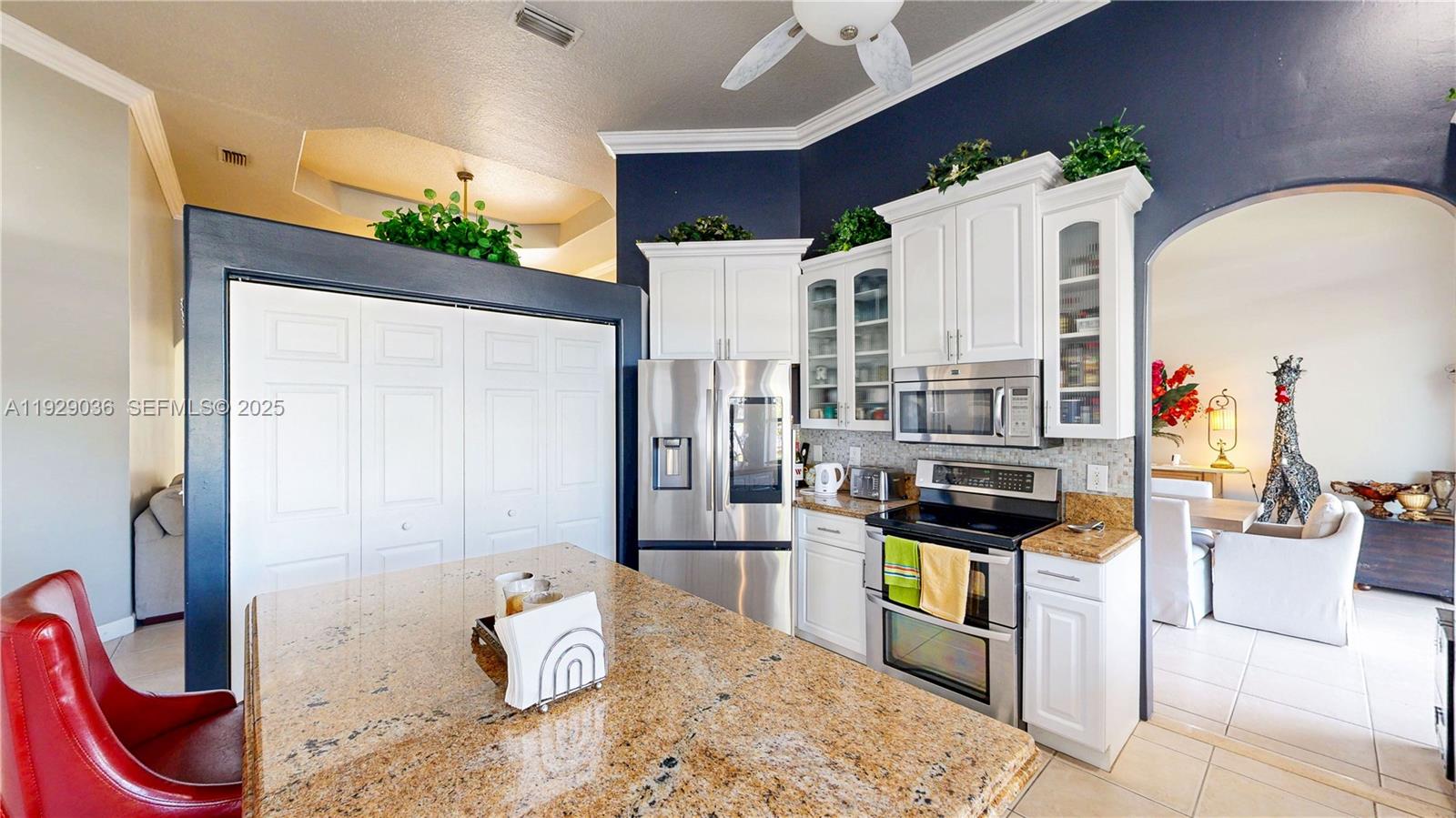 2835 Fairways Drive Homestead, FL 33035 - Photo 17 of 84