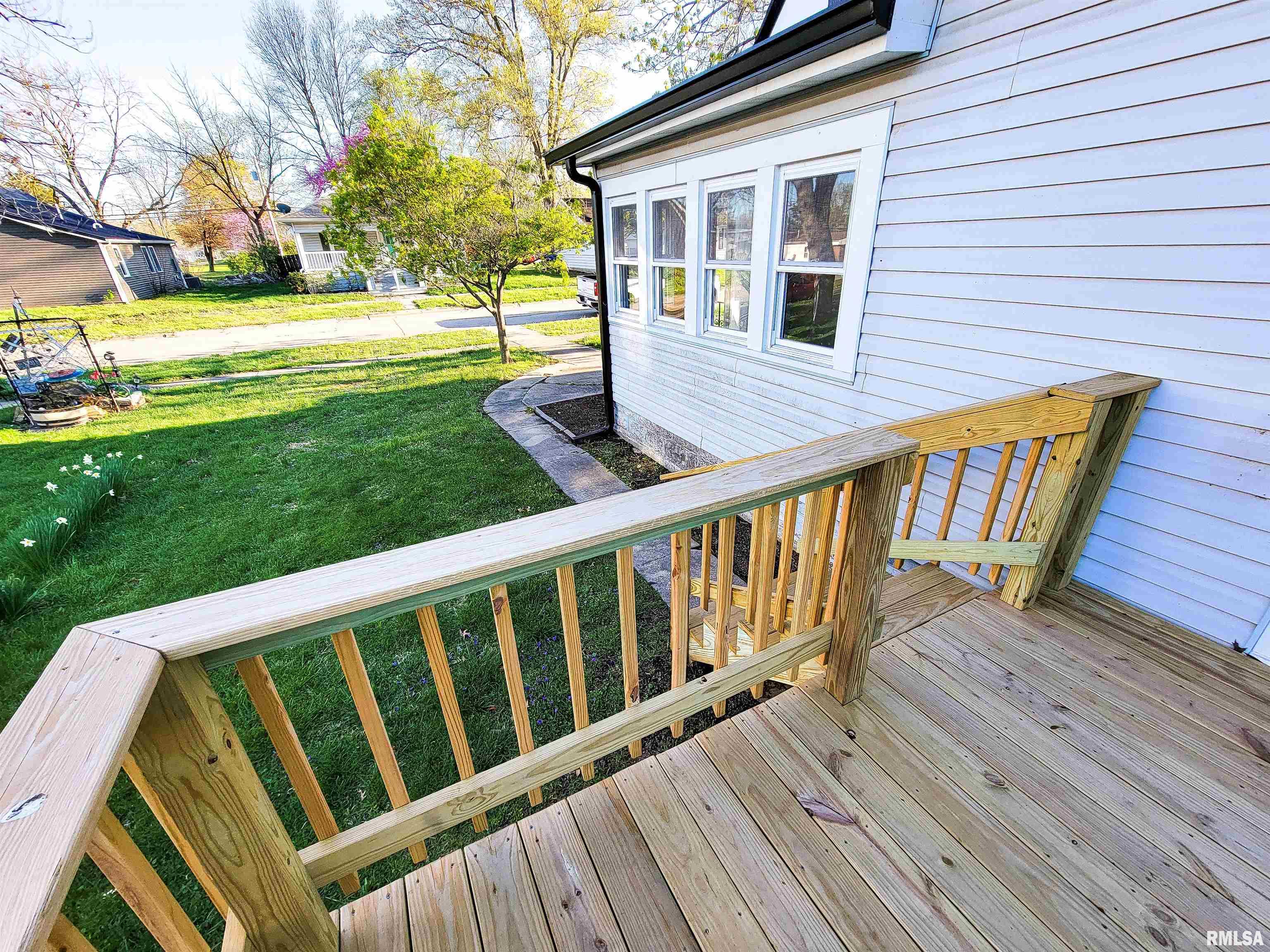 427 East 4th Street Flora, IL 62839 - Photo 13 of 77 Gallery Image 13