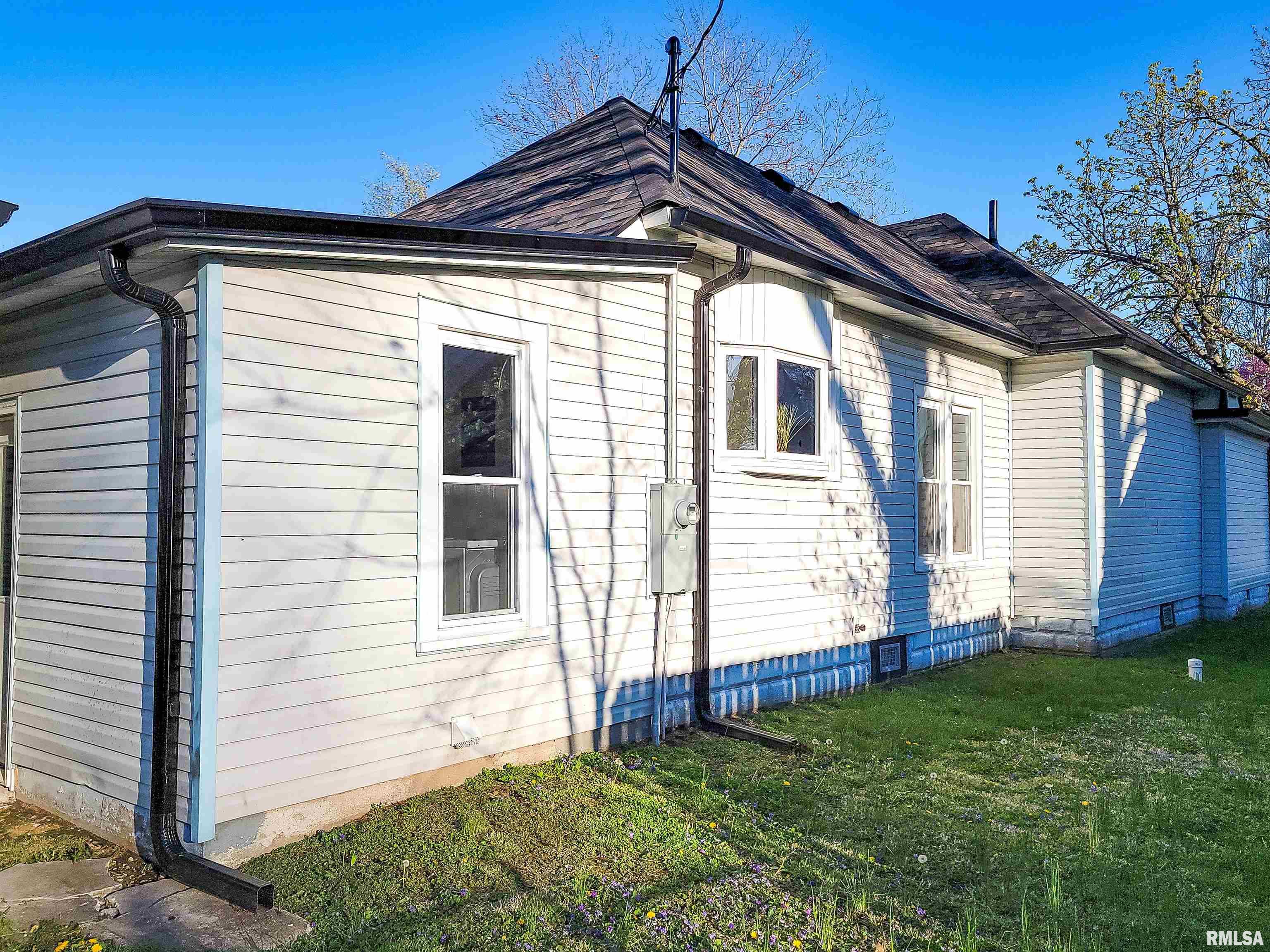 427 East 4th Street Flora, IL 62839 - Photo 15 of 77 Gallery Image 15