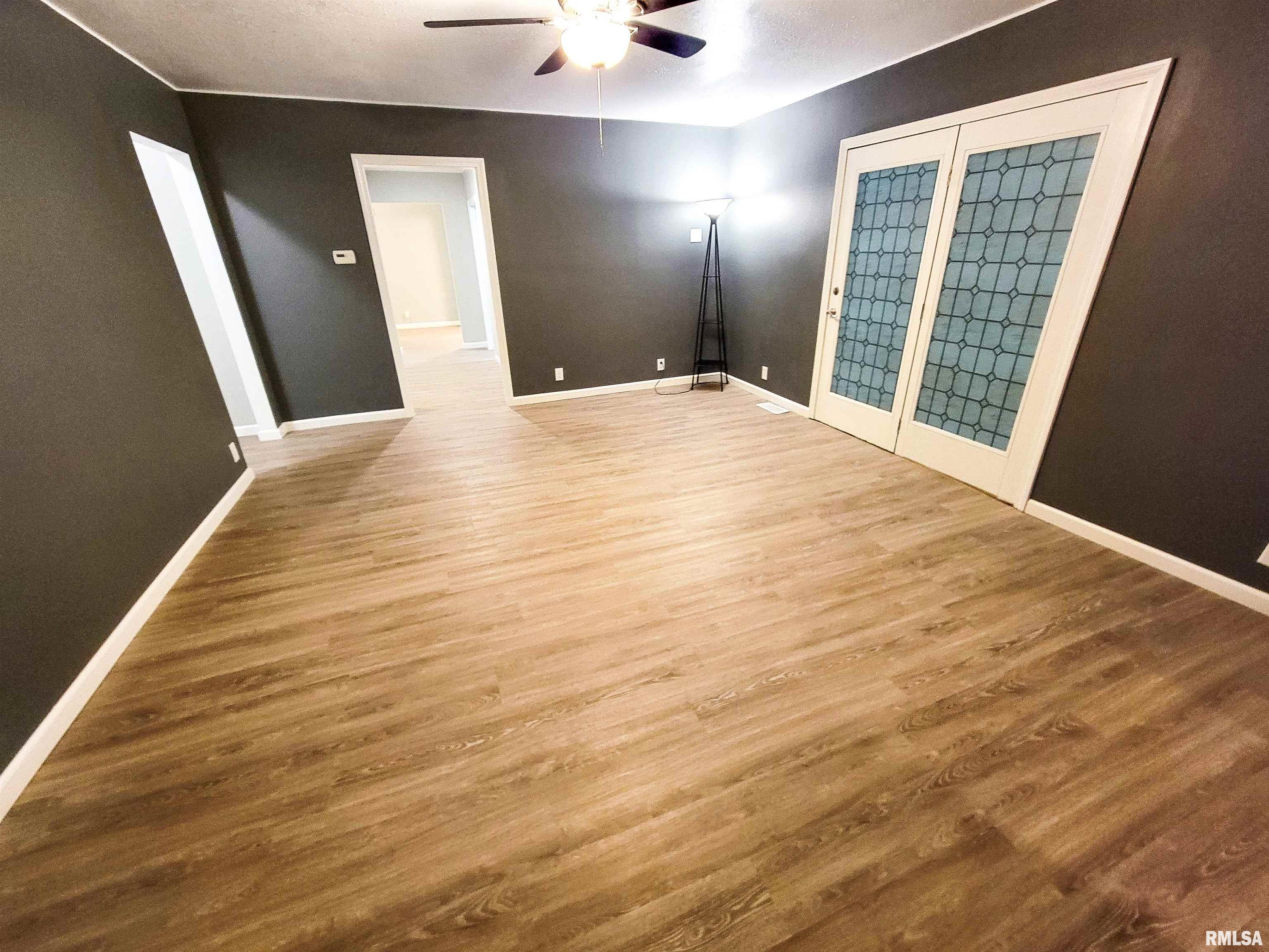 427 East 4th Street Flora, IL 62839 - Photo 19 of 77 Gallery Image 19