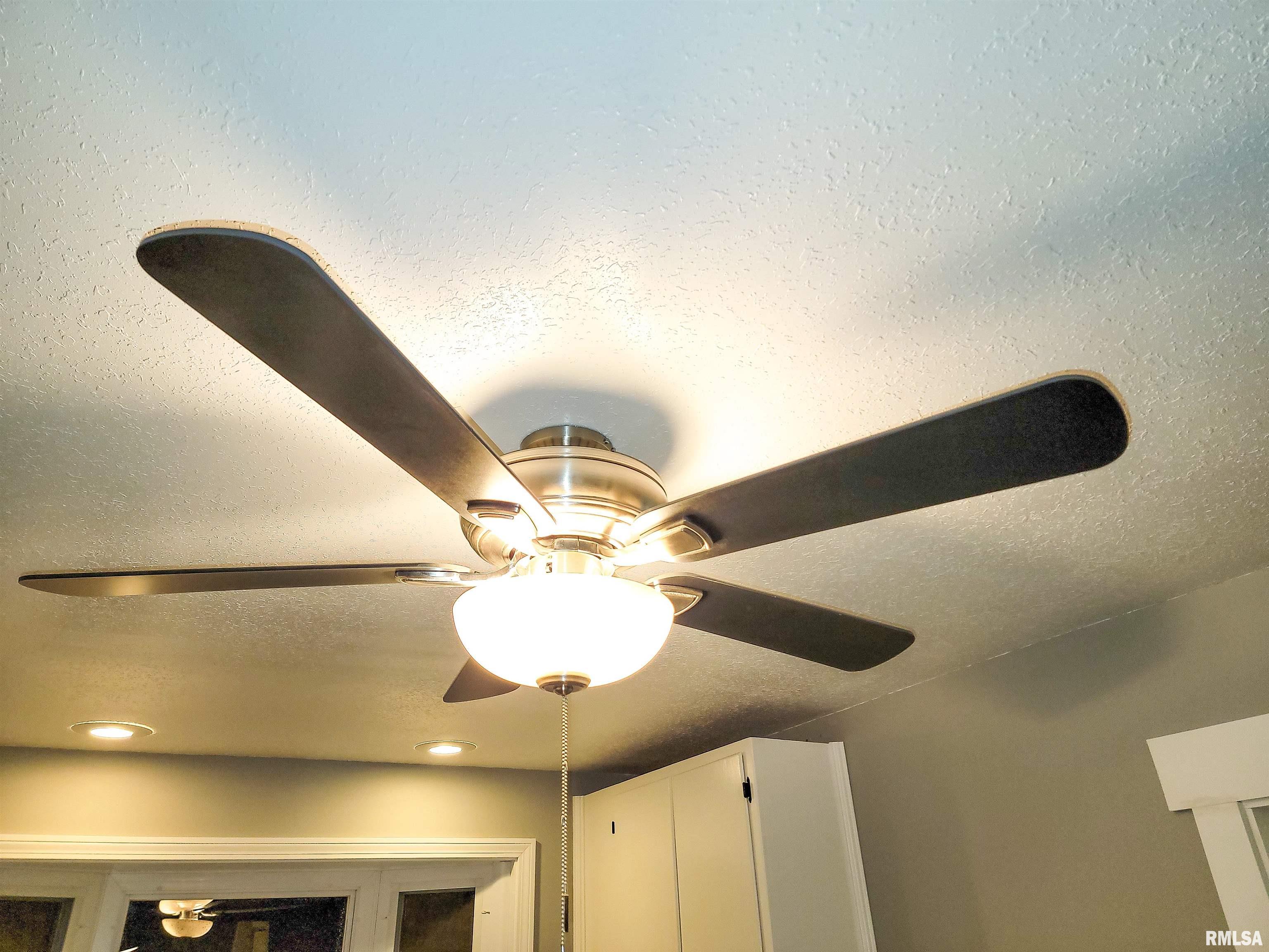 427 East 4th Street Flora, IL 62839 - Photo 30 of 77 Gallery Image 30