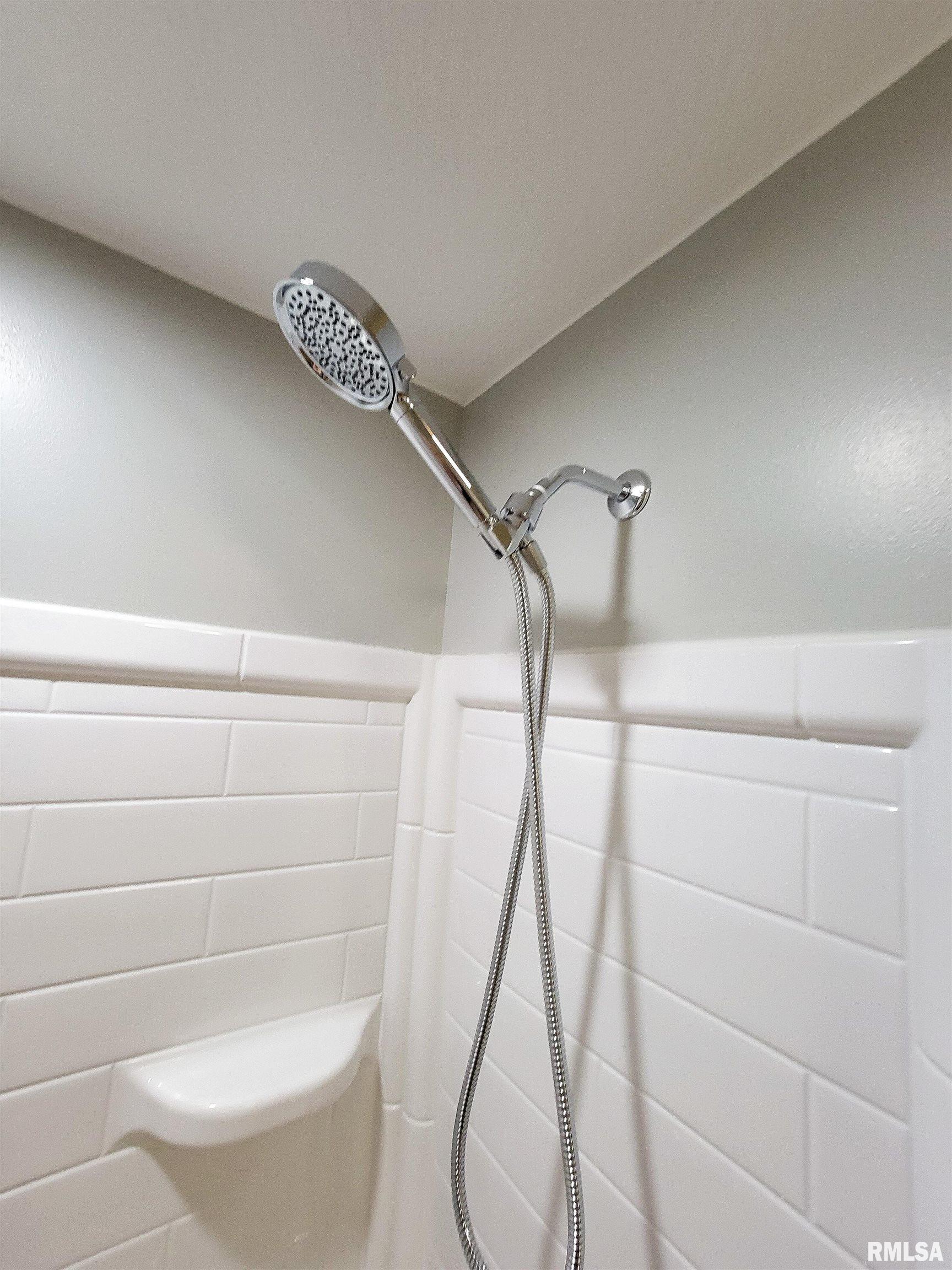 427 East 4th Street Flora, IL 62839 - Photo 45 of 77 Gallery Image 45