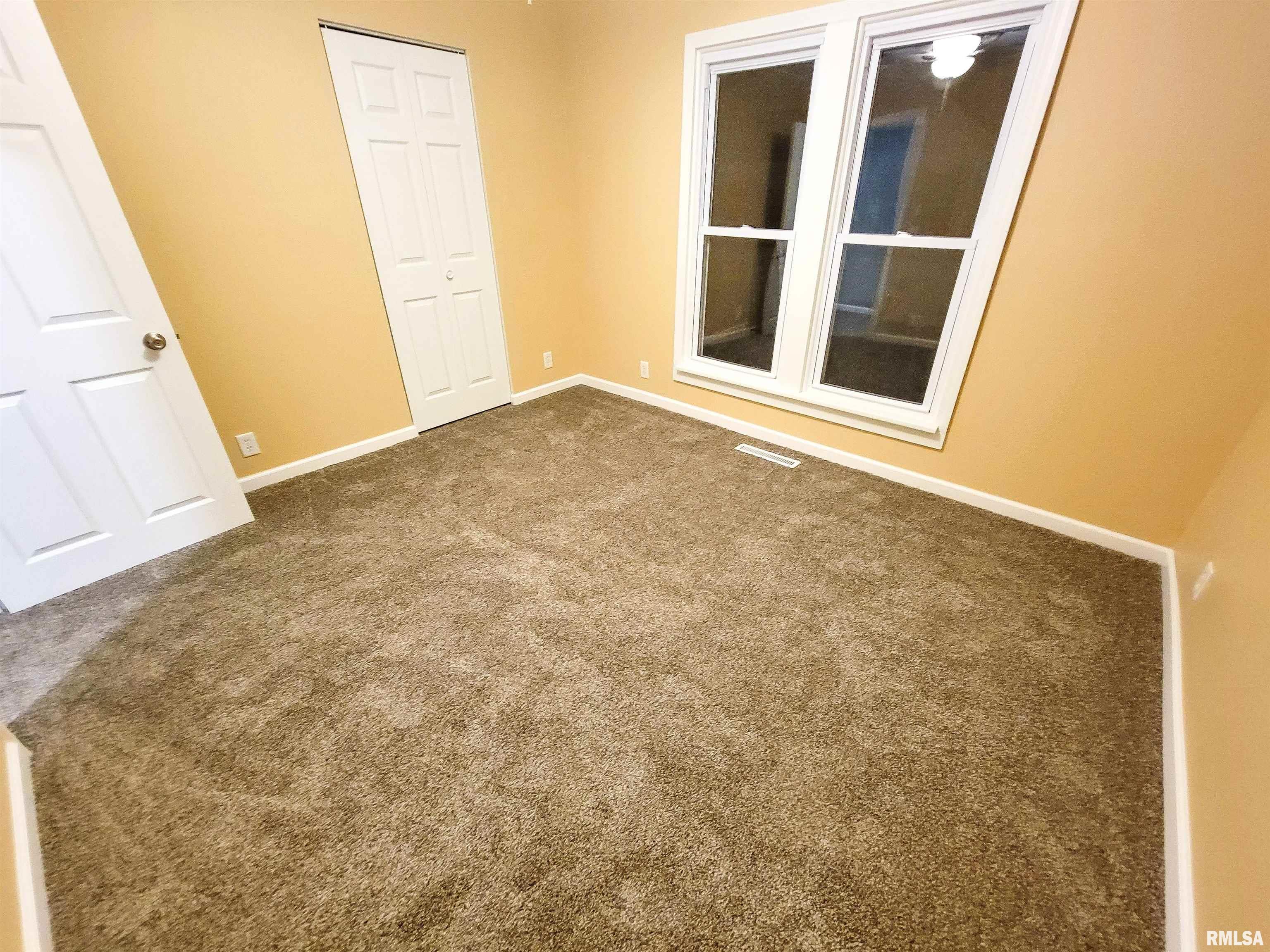 427 East 4th Street Flora, IL 62839 - Photo 53 of 77 Gallery Image 53
