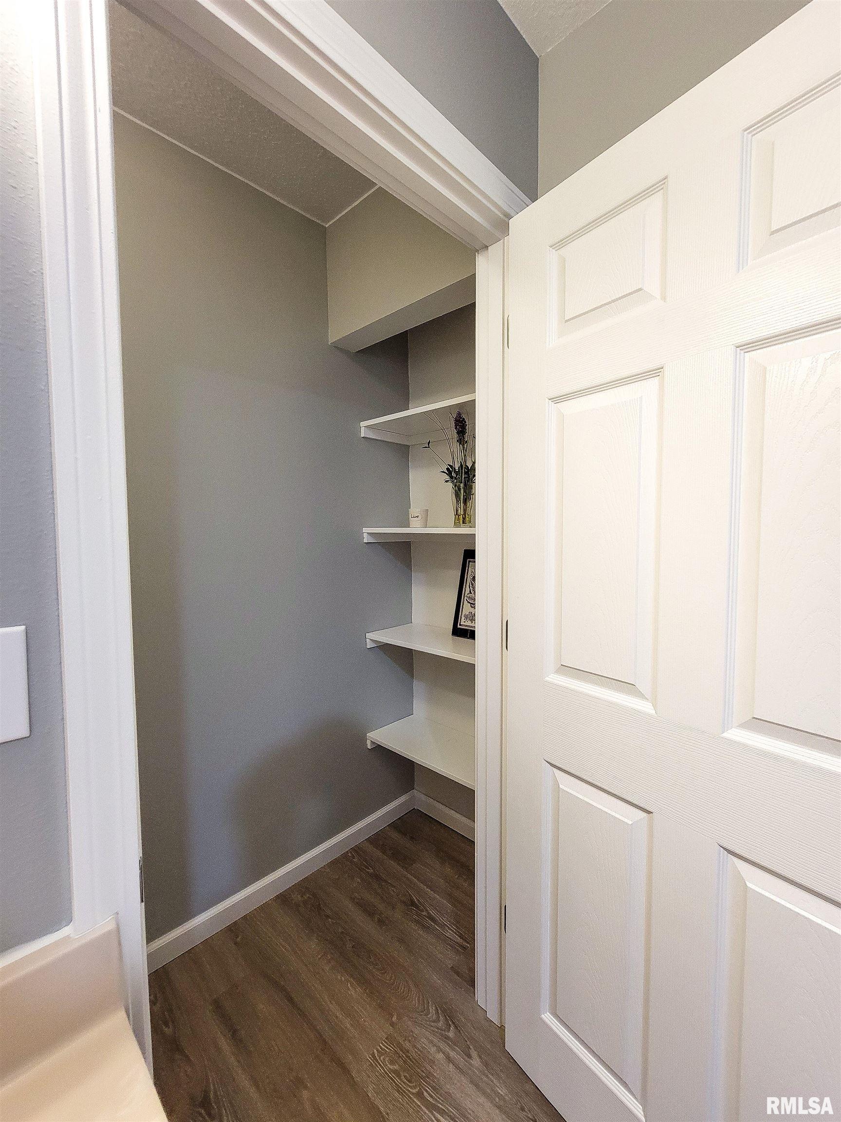 427 East 4th Street Flora, IL 62839 - Photo 61 of 77 Gallery Image 61