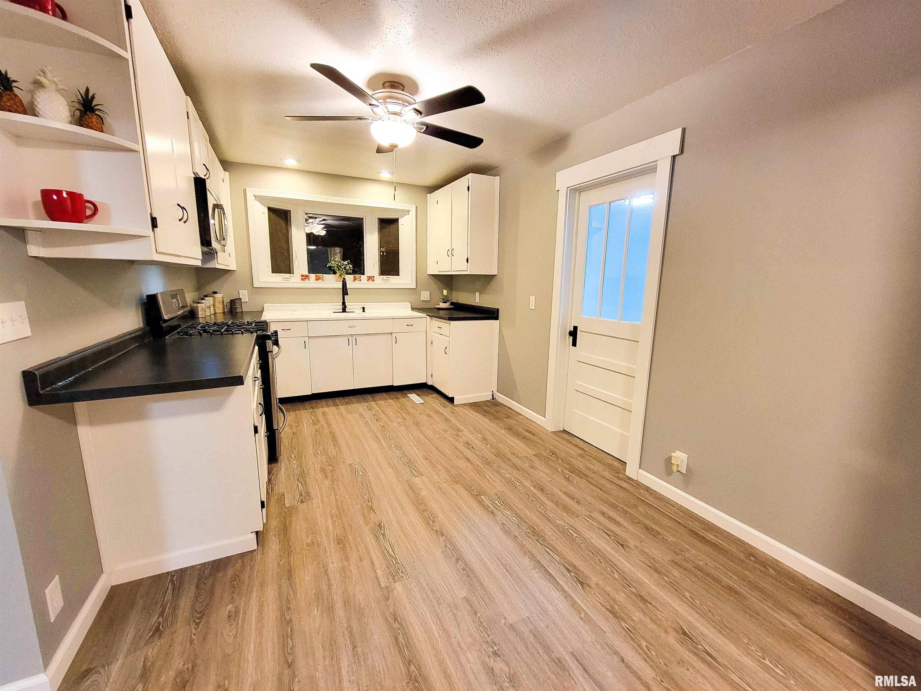 427 East 4th Street Flora, IL 62839 - Photo 62 of 77 Gallery Image 62