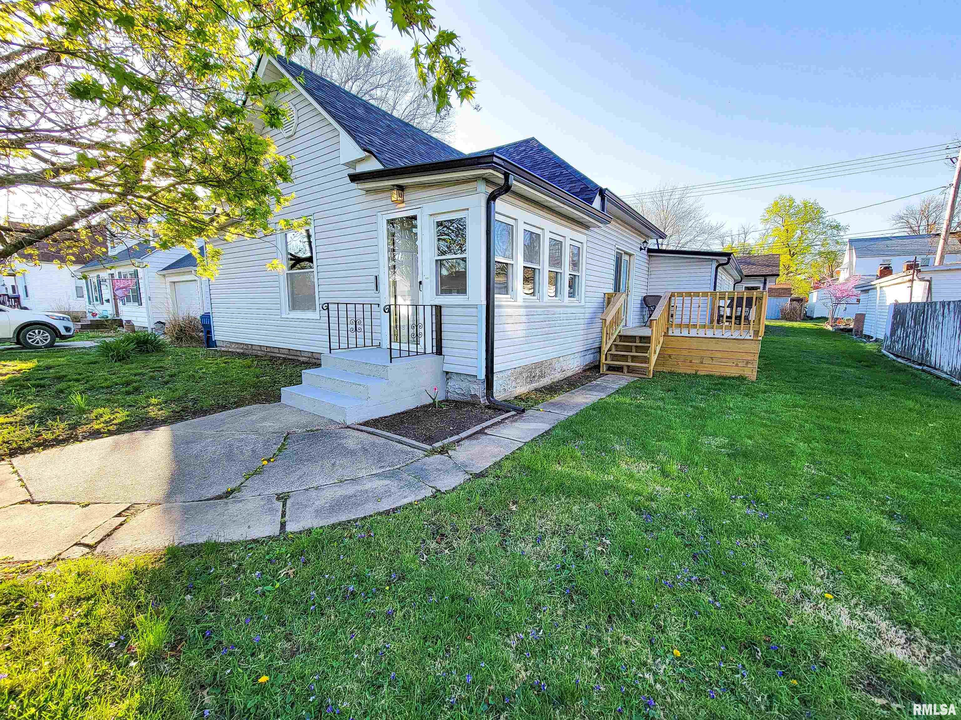 427 East 4th Street Flora, IL 62839 - Photo 10 of 77 Gallery Image 10