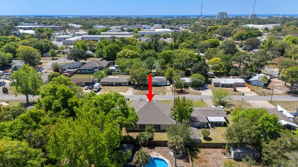 $699,999 | 35 Highland Drive Northwest, Fort Walton Beach, FL 32548