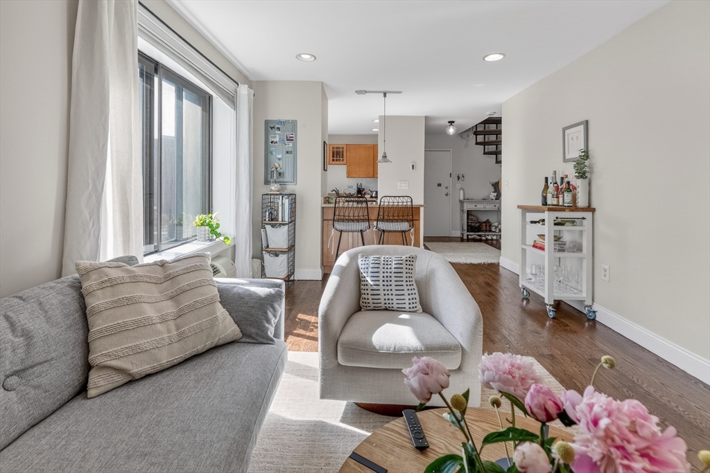 9 Appleton Street, Unit 310 Boston, MA 02116 - Photo 7 of 15