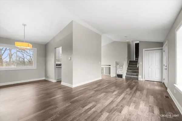 $449,500 | 43 North Walnut Court, Streamwood, IL 60107