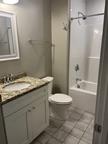 $2,350 | 20 Humphrey Street, Unit 9, Weymouth, MA 02189