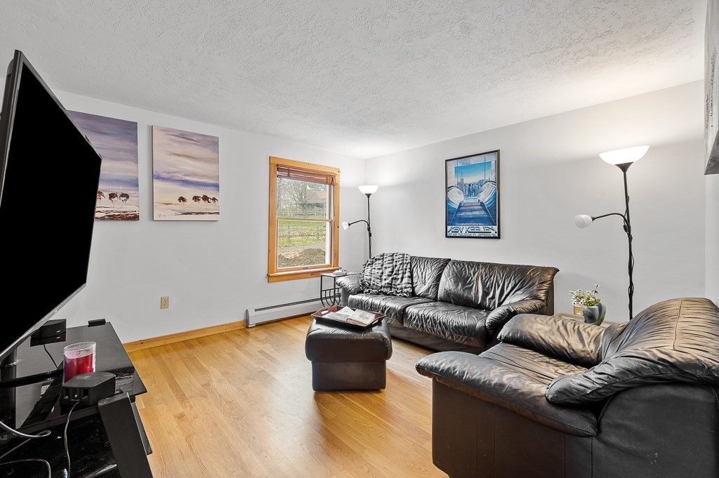 139 Cannon Road Jefferson, MA 01522 - Photo 20 of 37 Gallery Image 20