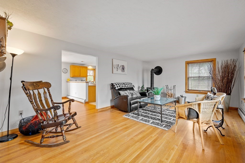 139 Cannon Road Jefferson, MA 01522 - Photo 7 of 37 Gallery Image 7