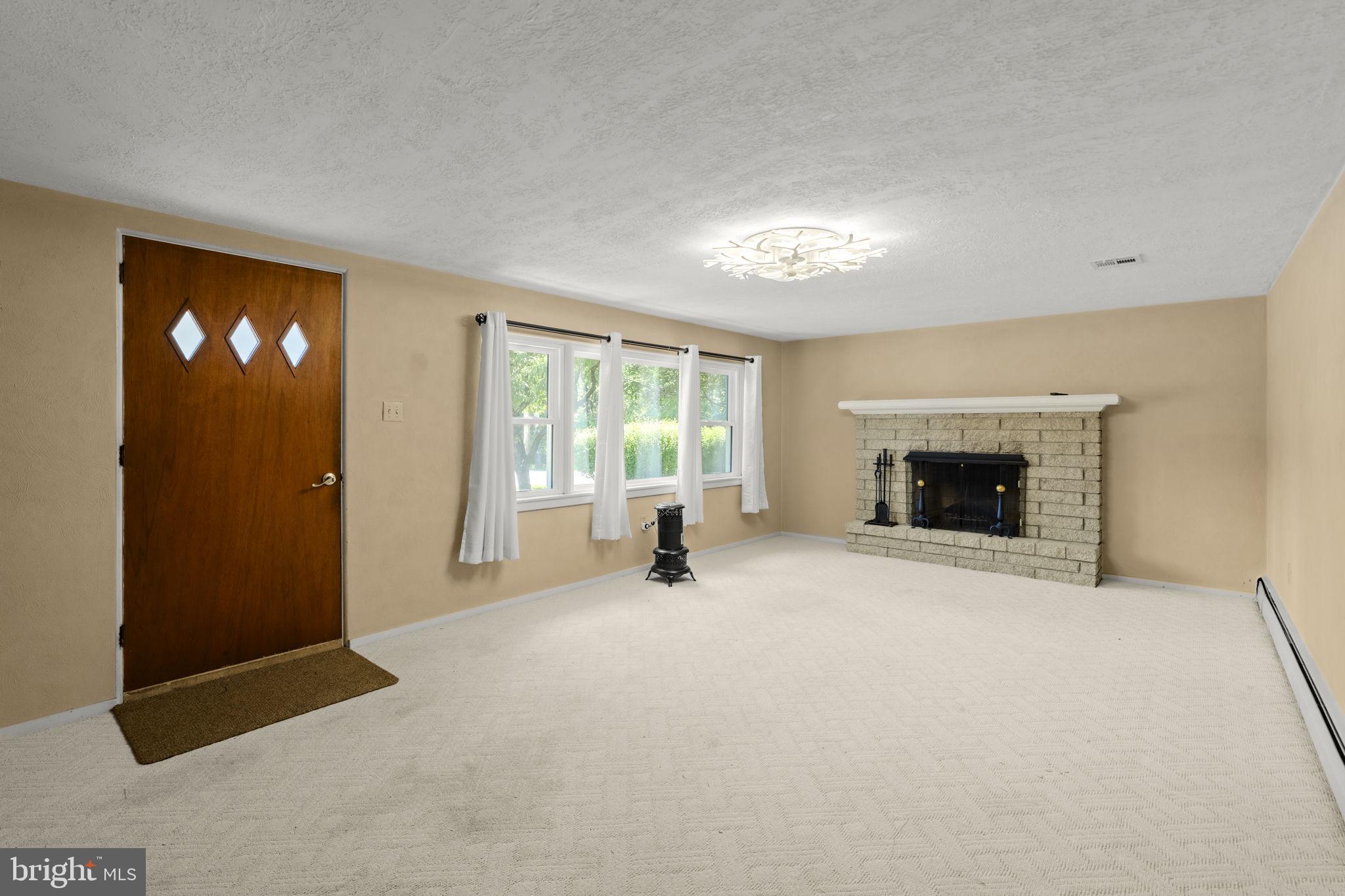 4107 Trowbridge Road York, PA 17402 - Photo 22 of 50 Inviting space with natural light.