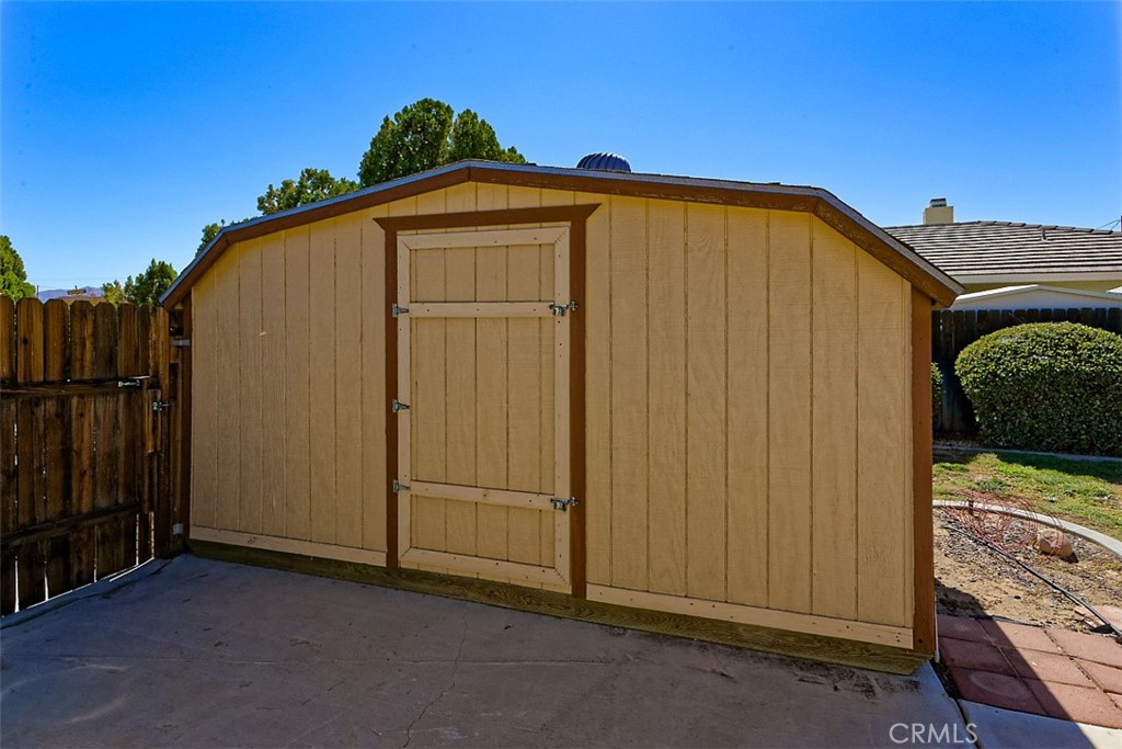13564 Quapaw Road Apple Valley, CA 92308 - Photo 48 of 52 Storage Shed #1