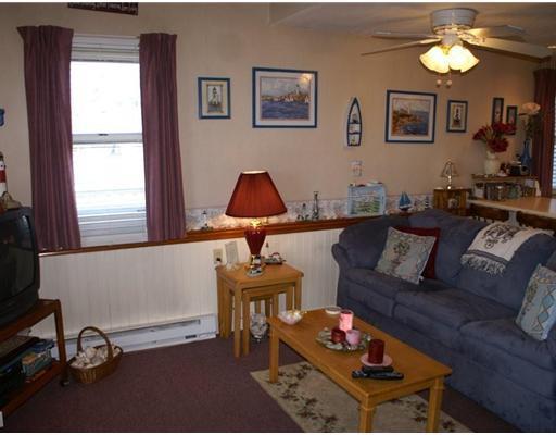 371 Mile Road, Unit 125 Wells, ME 04090 - Photo 3 of 8 Living Room.