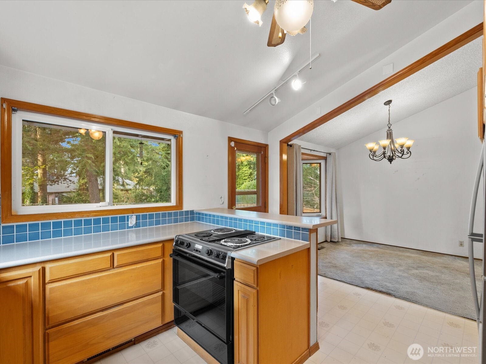 510 223rd Street Southwest Bothell, WA 98021 - Photo 8 of 31