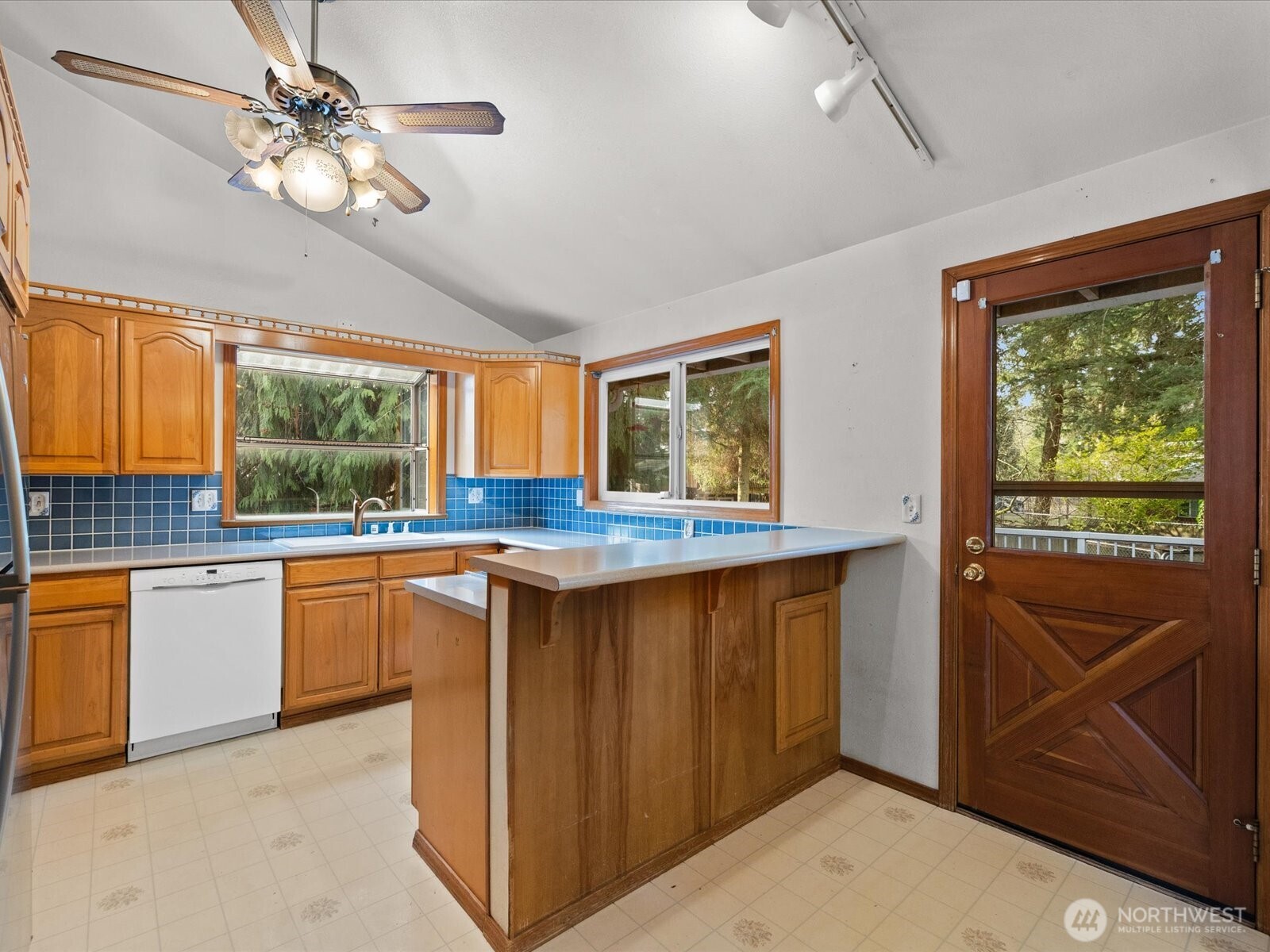 510 223rd Street Southwest Bothell, WA 98021 - Photo 9 of 31