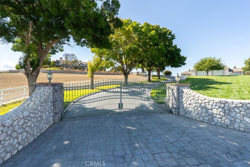 8283 Cross Canyons Road San Miguel, CA 93451 - Photo 9 of 73 a view of a park with large trees
