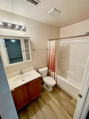 $1,650 | 1109 Tiki Too Avenue, Fort Walton Beach, FL 32547