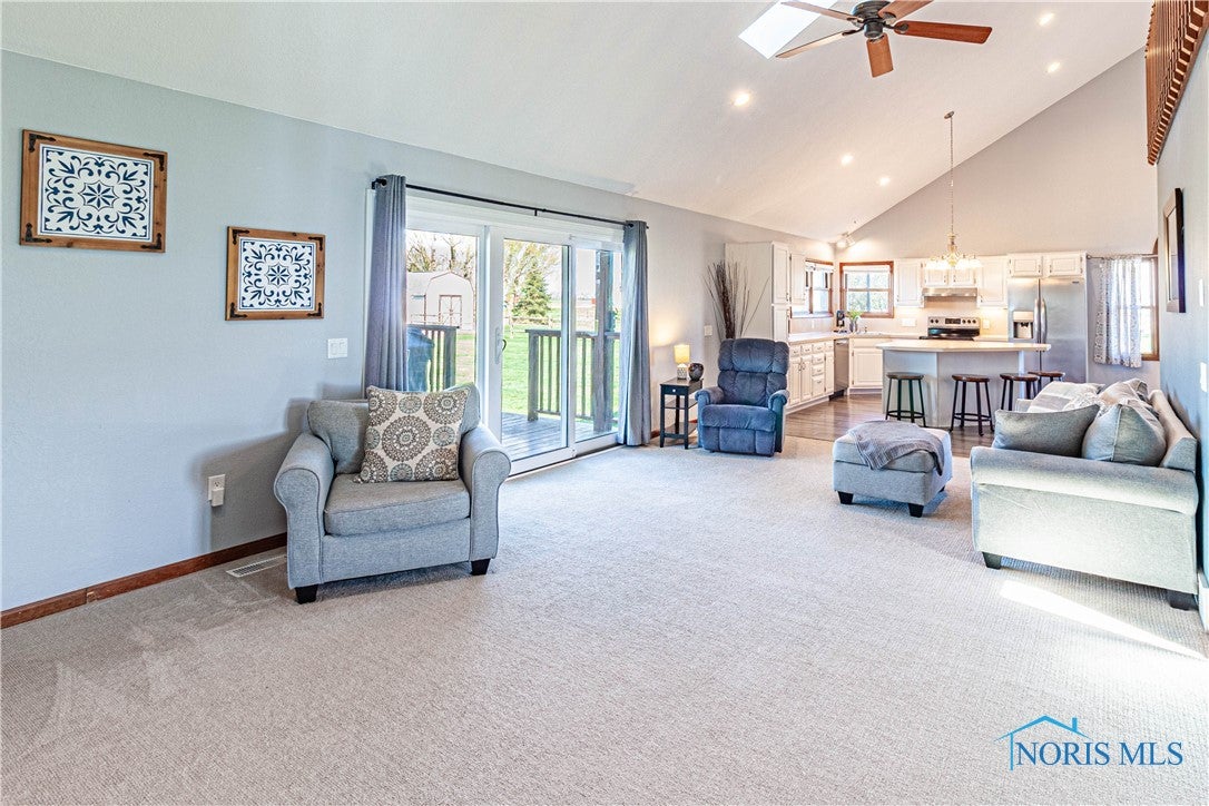 556 South Lathrop Road Swanton, OH 43558 - Photo 4 of 45 Spacious and open living room and kitchen combo!