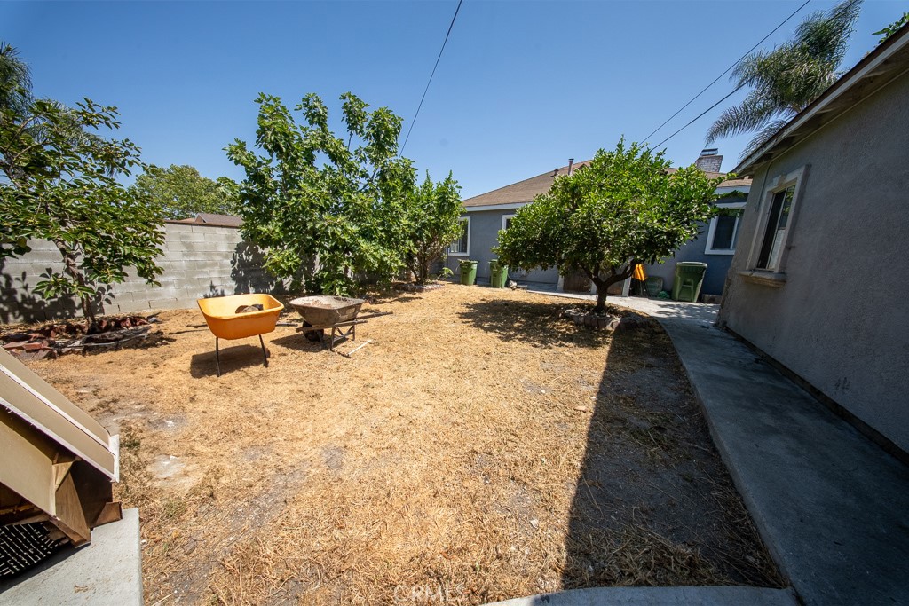 843 West Brazil Street Compton, CA 90220 - Photo 16 of 17 a view of a backyard with sitting area