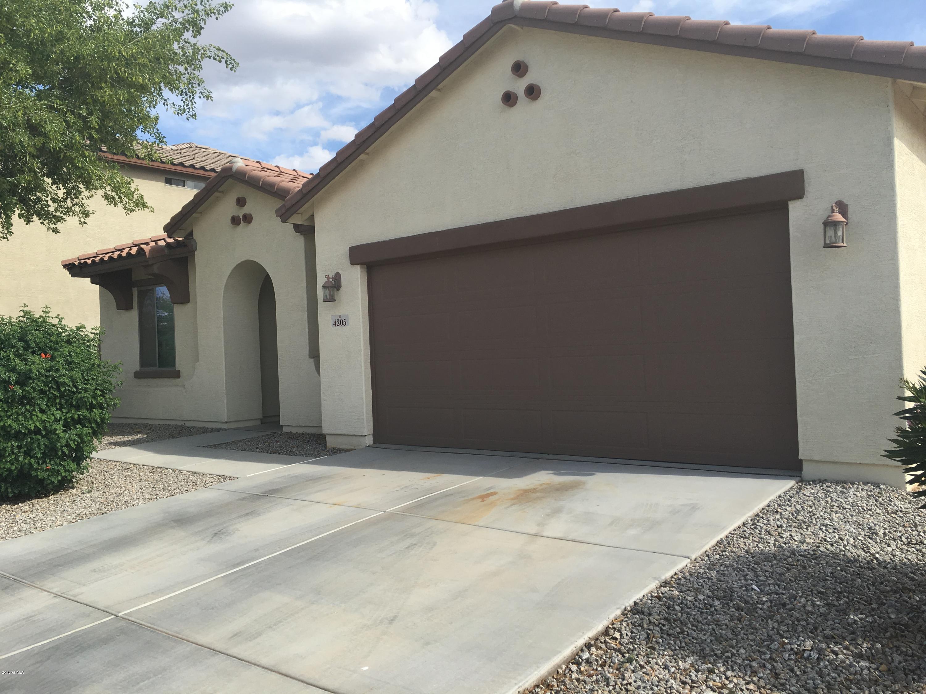 4205 West Coles Road Laveen, AZ 85339 - Photo 7 of 32 garage