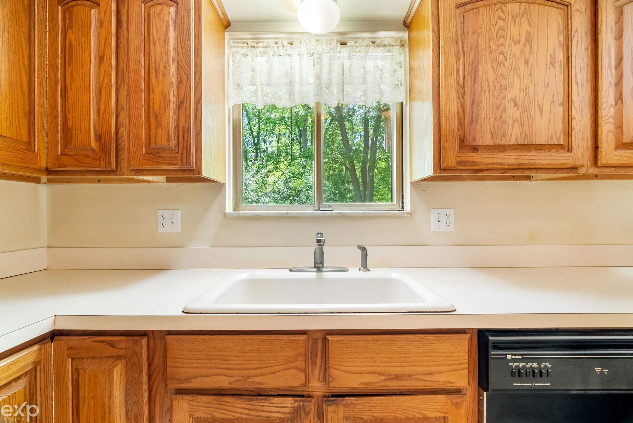 59707 Kittle Road Washington, MI 48094 - Photo 17 of 52