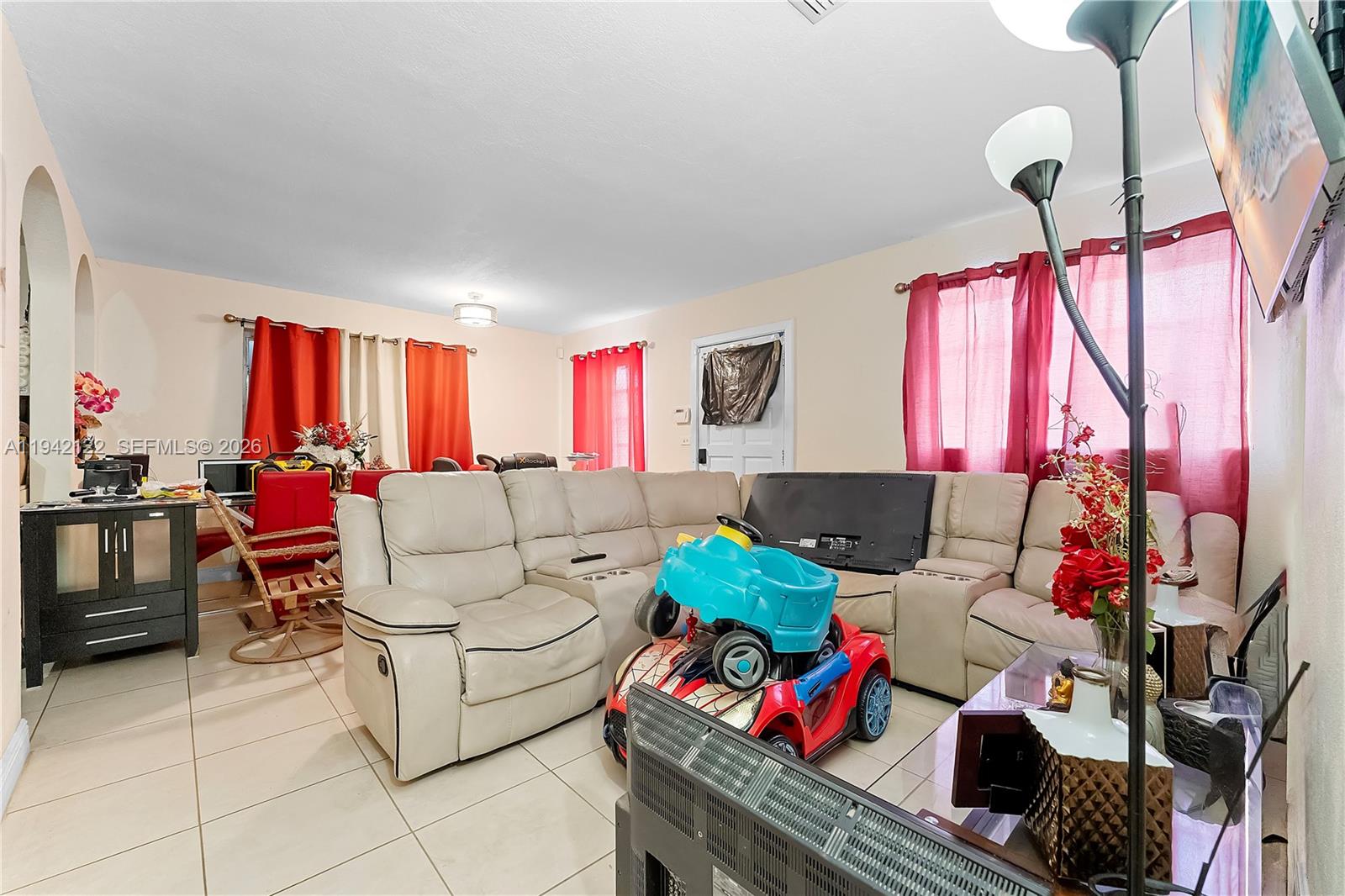 14700 Southwest 302nd Street Homestead, FL 33033 - Photo 3 of 20